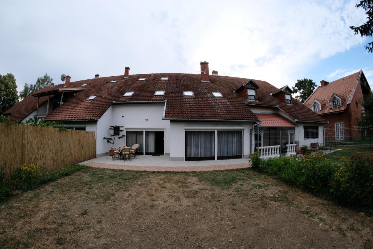 Alea Apartmanok Харканы Экстерьер фото